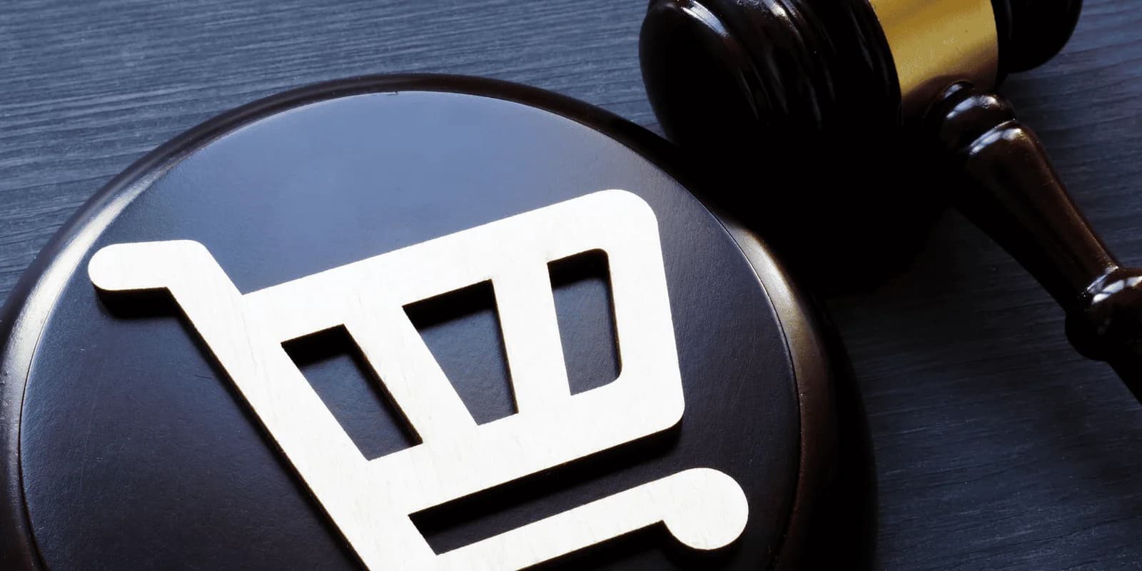 Carrinho de compras, recibos e documentos, representando os direitos do consumidor e relações de consumo